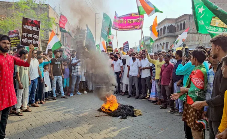 Murshidabad protest over Waqf Amendment Act turns violent