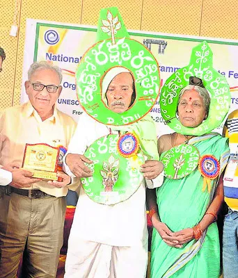 జానకమ్మ సహకారం గొప్పది..
