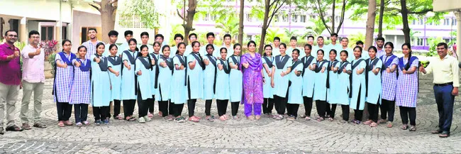 ఇంటర్‌ ఫలితాల్లో ‘శశి’ సత్తా 