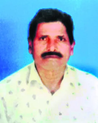 హార్వెస్టర్‌ ఢీకొని ఒకరి మృతి