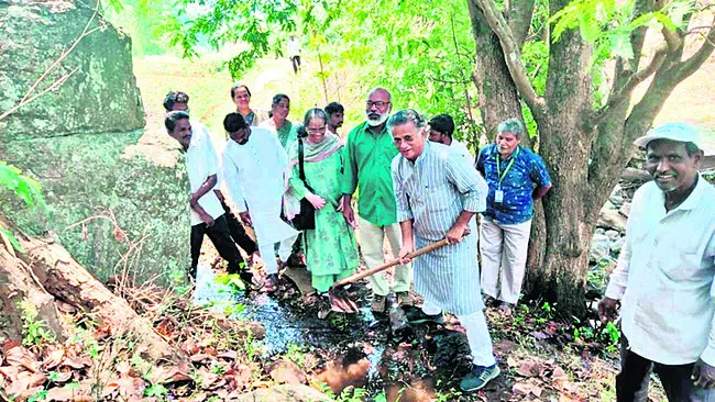 జలవనరులను సద్వినియోగం చేసుకోవాలి 