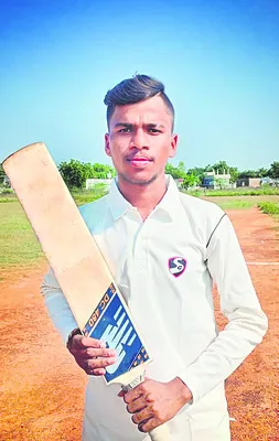 జాతీయ క్రికెట్‌ జట్టుకు  నాగండ్ల యువకుడు 
