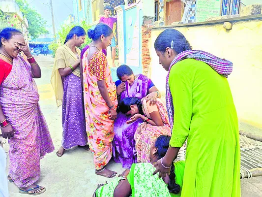 ఎం.రాచపల్లి..  చిన్నారుల మృతితో  తల్లడిల్లి..   