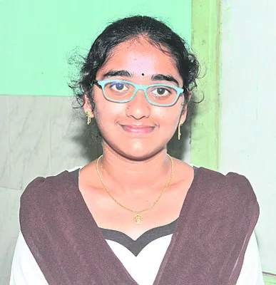  అమెరికాలో ఎంఎస్‌ లక్ష్యం   
