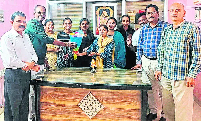 శ్రీచైతన్య విద్యార్థుల హవా 
