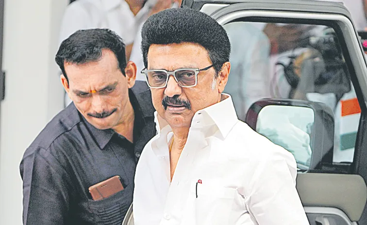 Supreme Court pulled up Tamil Nadu Governor, 10 Bills Cleared