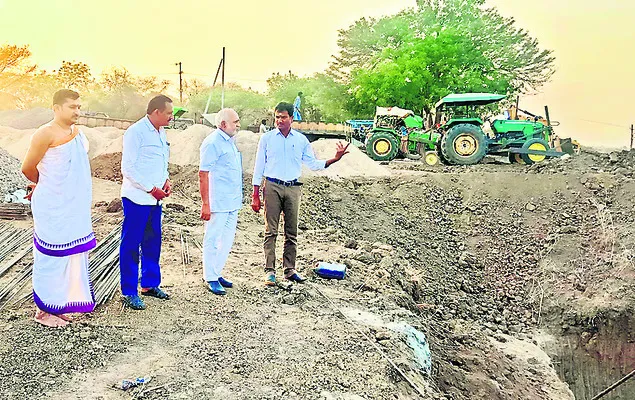 సరస్వతి పుష్కరాల పనుల పరిశీలన