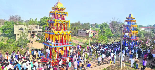 కనుల పండువగా రథోత్సవం
