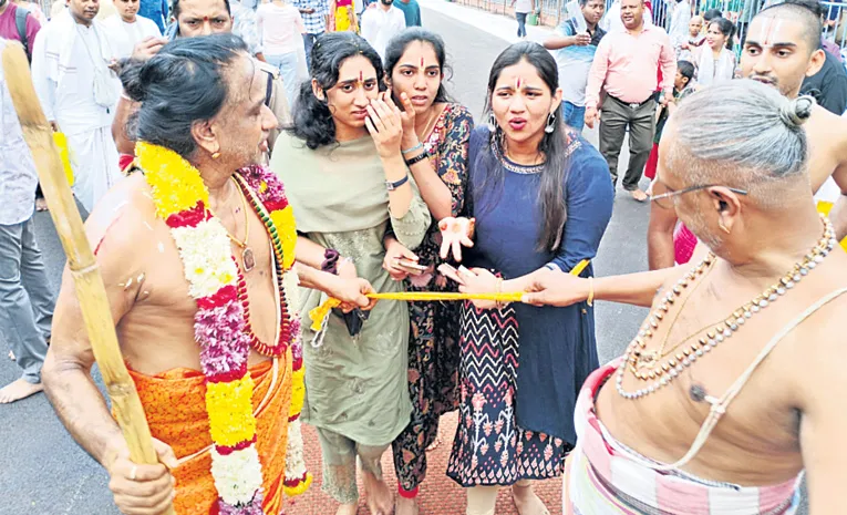 Funny Event : Gold Ring theft at Simhachalam Temple