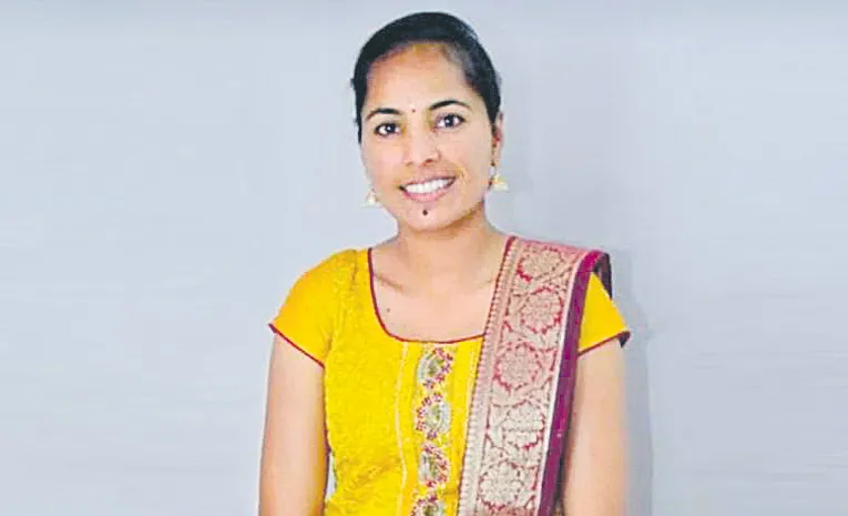 Female constable ends Life In Jangaon District