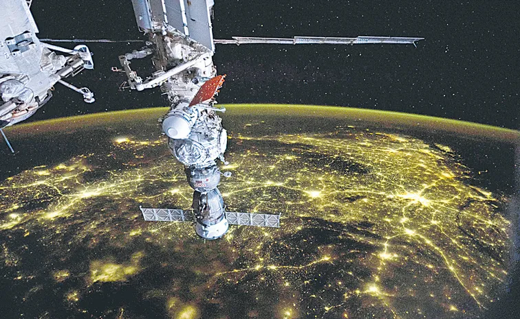 Nasa shares nighttime image of India from space