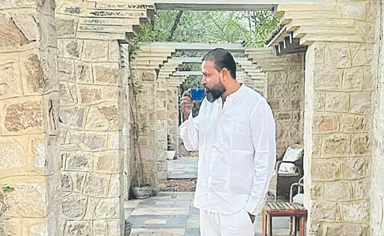 Trinamool MP Yusuf Pathan good chai post amid Bengal violence