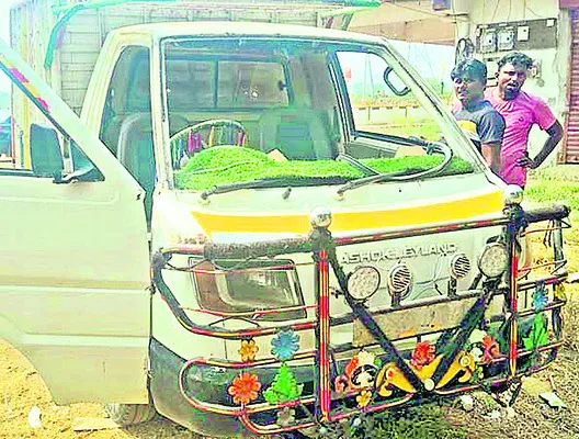 20 టన్నుల రేషన్‌ బియ్యం స్వాధీనం
