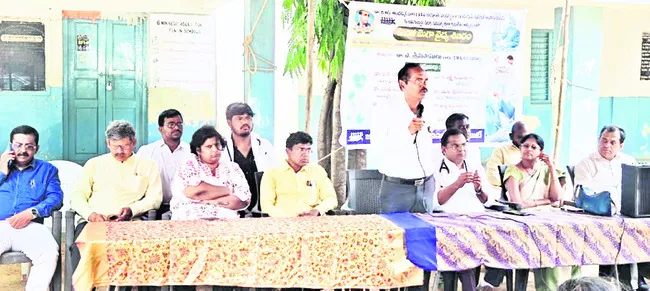 ఉచిత వైద్య శిబిరాలతో పేదలకు మేలు 