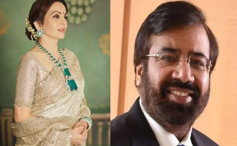 Nita Ambani 60 Million US Dollar Emerald Necklace's Replica At Rs 178