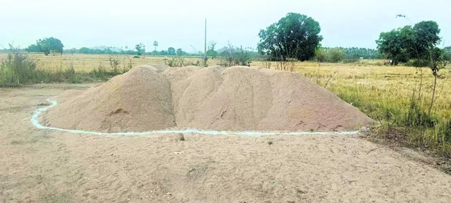 పగలు డంప్‌.. రాత్రి జంప్‌