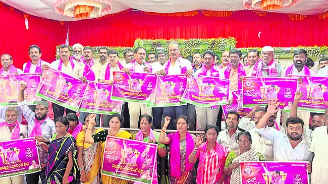 మోసం చేయడంలో రేవంత్‌రెడ్డిది మొదటిస్థానం