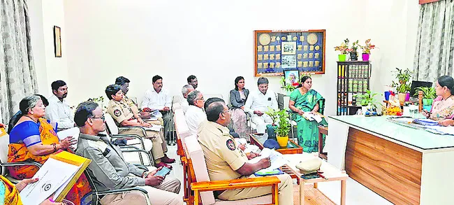 లోక్‌ అదాలత్‌లో అత్యధిక కేసులు పరిష్కరించాలి