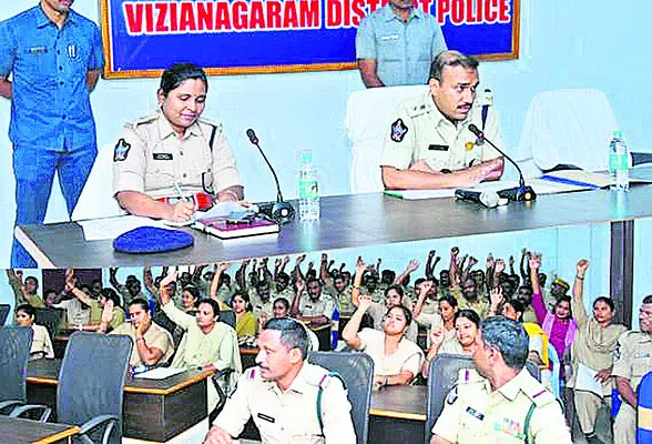 ఆర్థిక అవసరాలకు కో ఆపరేటివ్‌ క్రెడిట్‌ సొసైటీ