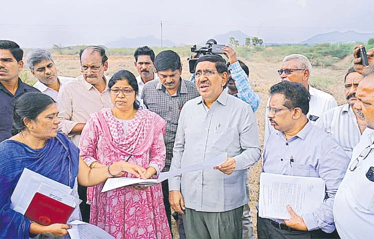 30 thousand acres for the international airport