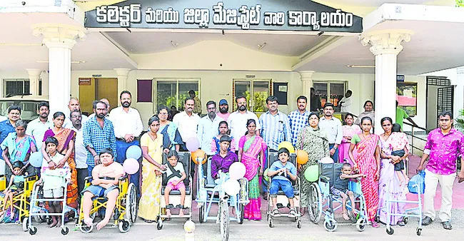 దివ్యాంగుల సంక్షేమానికి పథకాలు