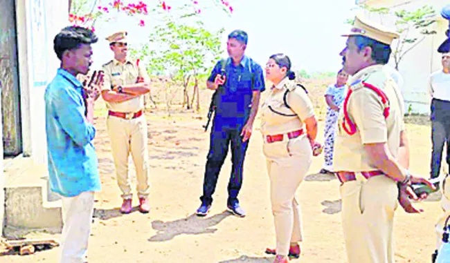 పాఠశాలలో విషప్రయోగం కలకలం