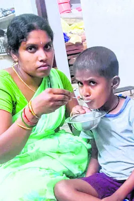 ఆరేళ్ల చిన్నారికి బ్రెయిన్‌ క్యాన్సర్‌ 