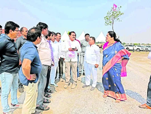 మోసగించడం కాంగ్రెస్‌కు వెన్నతో పెట్టిన విద్య