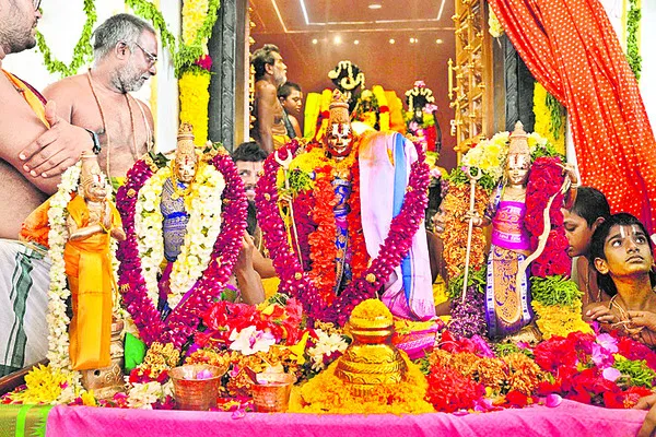 ఘనంగా