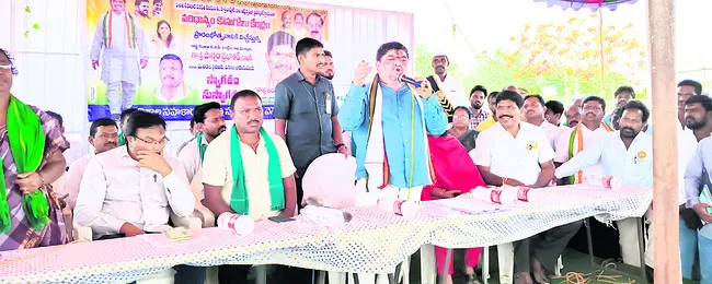 ● మంత్రి  పొన్నం ప్రభాకర్‌ 
