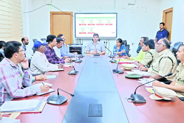భూ సమస్యల పరిష్కారానికి చర్యలు