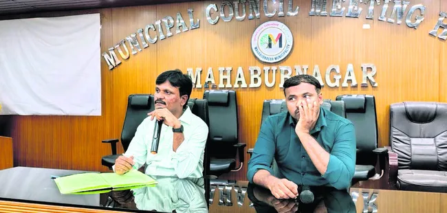 పైపులైన్‌ లీకేజీలువెంటనే సరిచేయండి 
