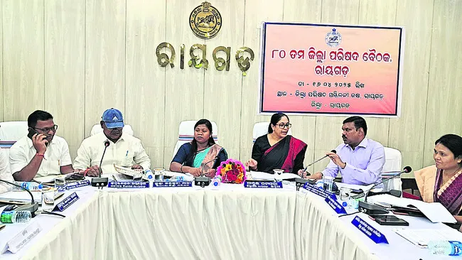 వైద్యసౌకర్యాలు మెరుగుపర్చాలి