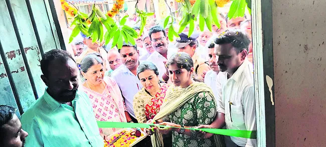 ప్రభుత్వ బడుల బలోపేతానికి కృషి