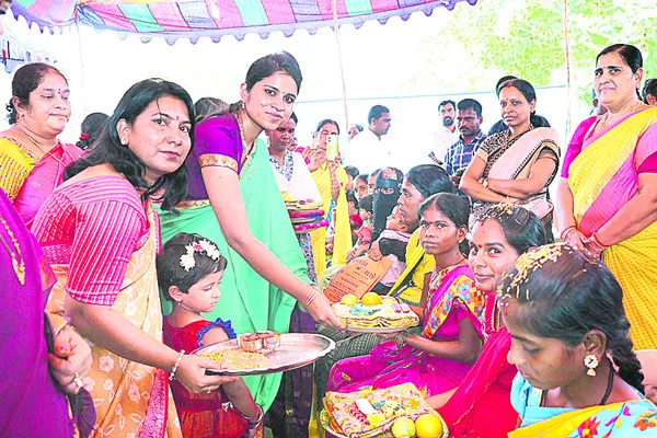 పోషకాహార లోపాన్ని అరికట్టాలి