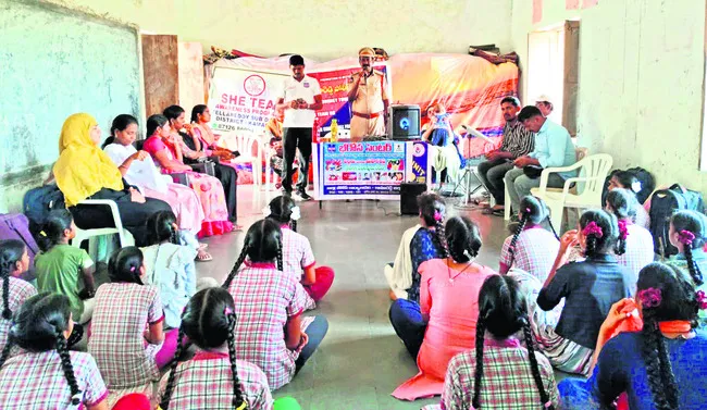 వేసవి సెలవుల్లో  అప్రమత్తంగా ఉండాలి 