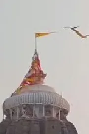 Eagle Flying With ‘Sacred Cloth Over Jagannath Temple Sparks cotroversy6