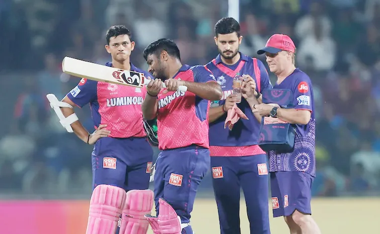 What Has He Done Wrong No Sense: RR Roasted For Super Over Call vs DC