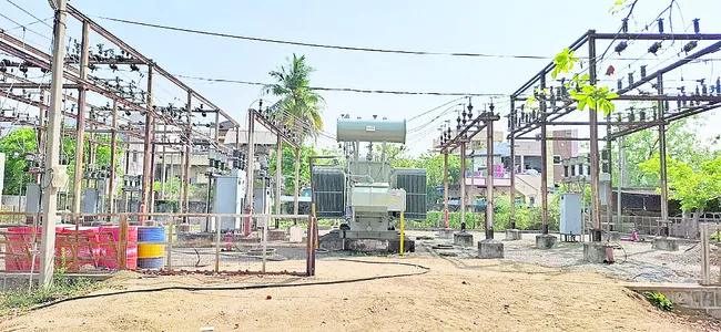 గాలి వీచినా కరెంట్‌ కట్‌