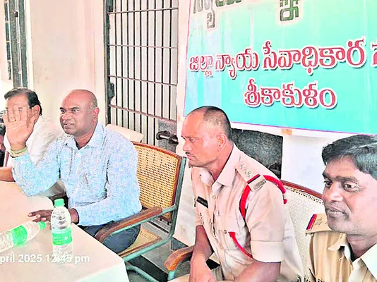 ఖైదీలు సత్ప్రవర్తనతో మెలగాలి 