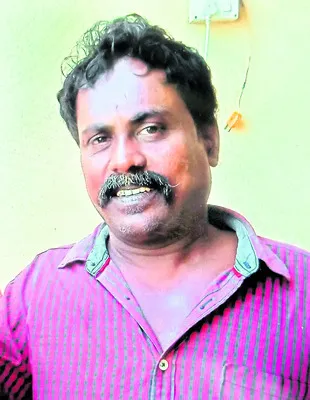 విద్యుదాఘాతంతో వ్యక్తి మృతి