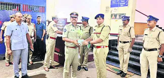 ఖైదీలకు ‘జ్యోతిర్గమయ’ ఉపయోగకరం 