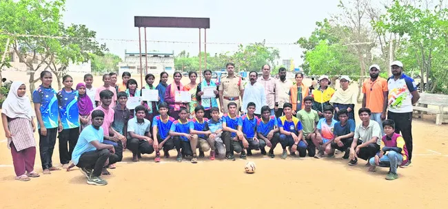 క్రీడలతో మానసికోల్లాసం 