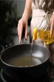 Experts Warn Common Cooking Oil Linked To Aggressive Breast Cancer9