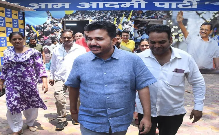 CBI raids Durgesh Pathak of AAP for FCRA violations