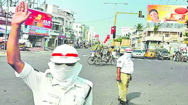 ‘ట్రాఫిక్ పే’లో వివక్ష!