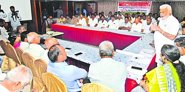 మెగా ఫ్లయ్‌ఓవర్‌ నిర్మించాలి 