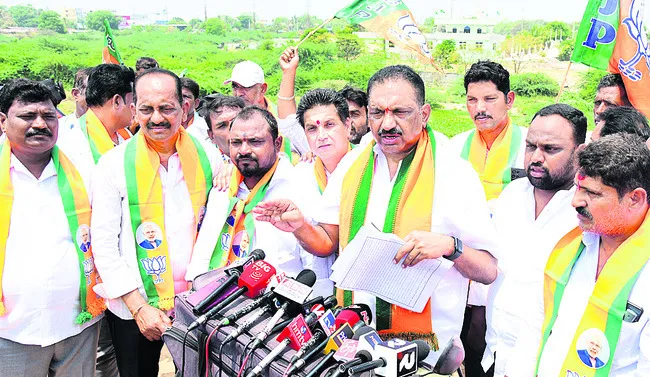 రివర్ఫ్రంట్ అవినీతిపై విచారణ జరిపించాలి
