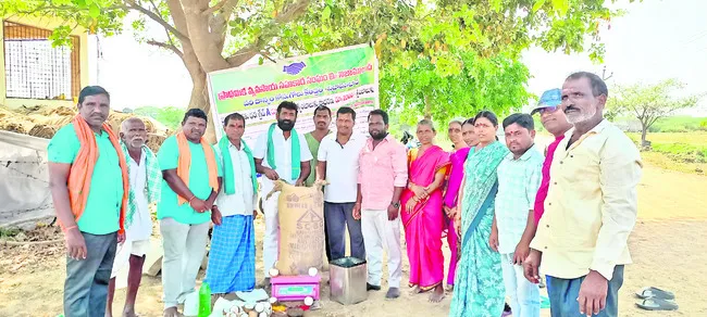 దళారు