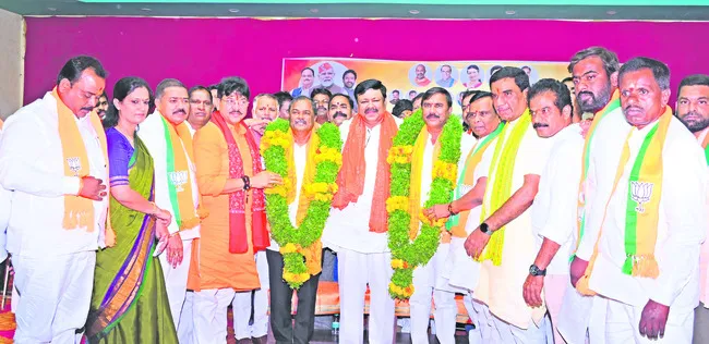 దేశం కోసం పనిచేసే పార్టీ బీజేపీ
